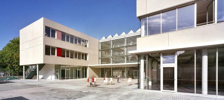 Das neue Schulgebäude in Kronberg. Bildquelle: Werner Huthmacher